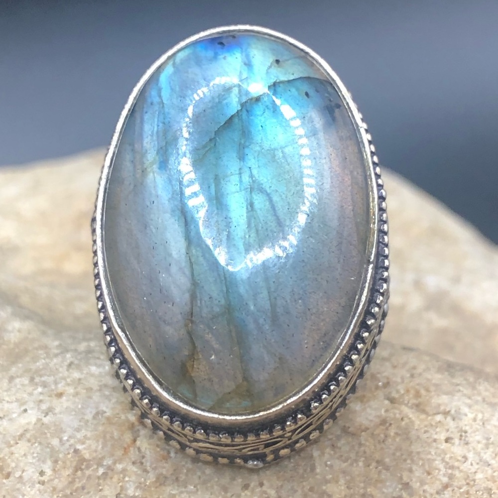 Oval Labradorite Ring